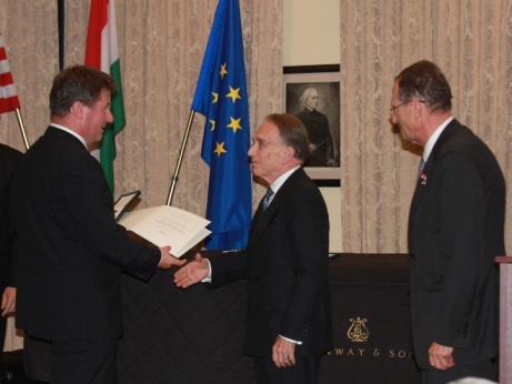 Gergely Prőhle, Gyula Várallyay and Ambassador György Szapáry